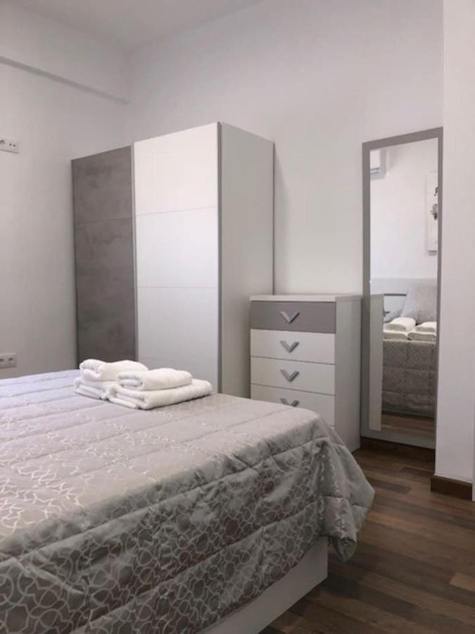 Rg Apartamentos Almeria Ngoại thất bức ảnh